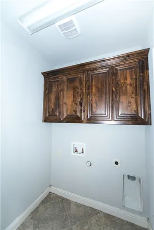 $2,100 | 108 Yukon Cove, Hutto, TX 78634