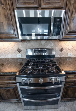 $2,100 | 108 Yukon Cove, Hutto, TX 78634