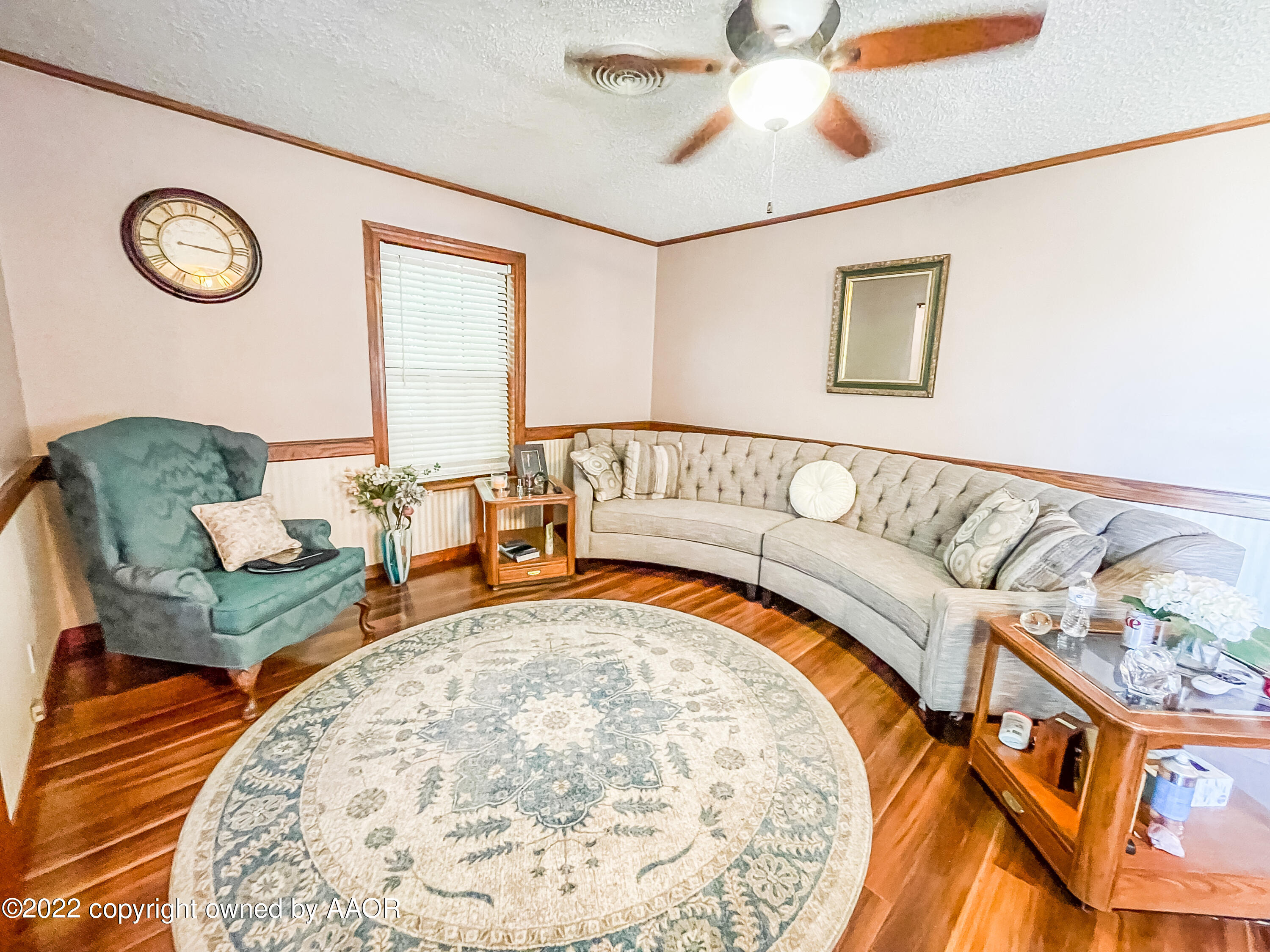 1314 Coble Drive Borger, TX 79007 - Photo 4 of 16 a view of a livingroom with furniture and hardwood floor