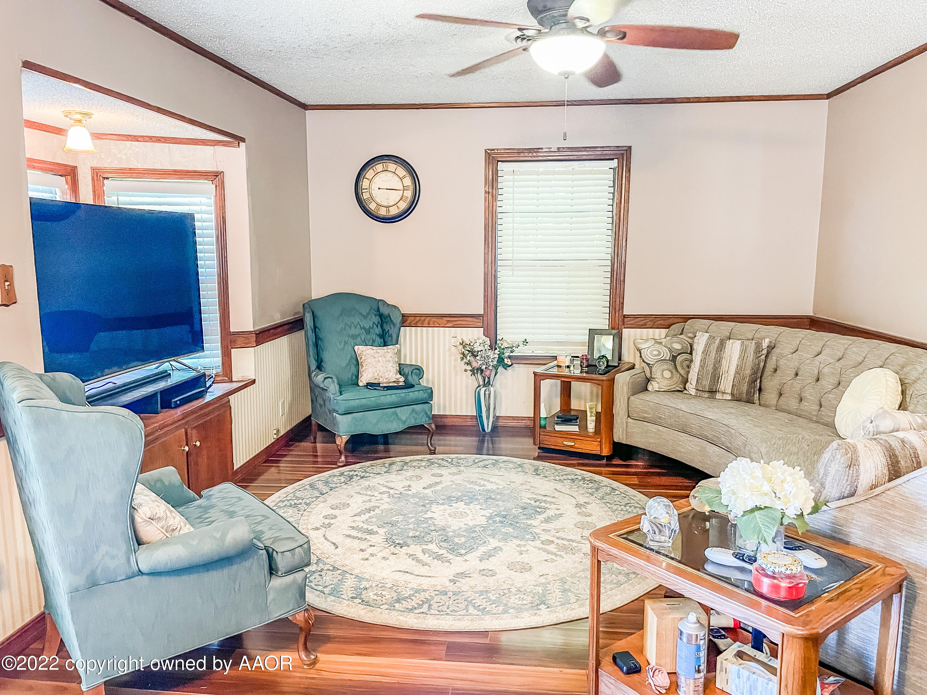 1314 Coble Drive Borger, TX 79007 - Photo 5 of 16 a living room with furniture and a window