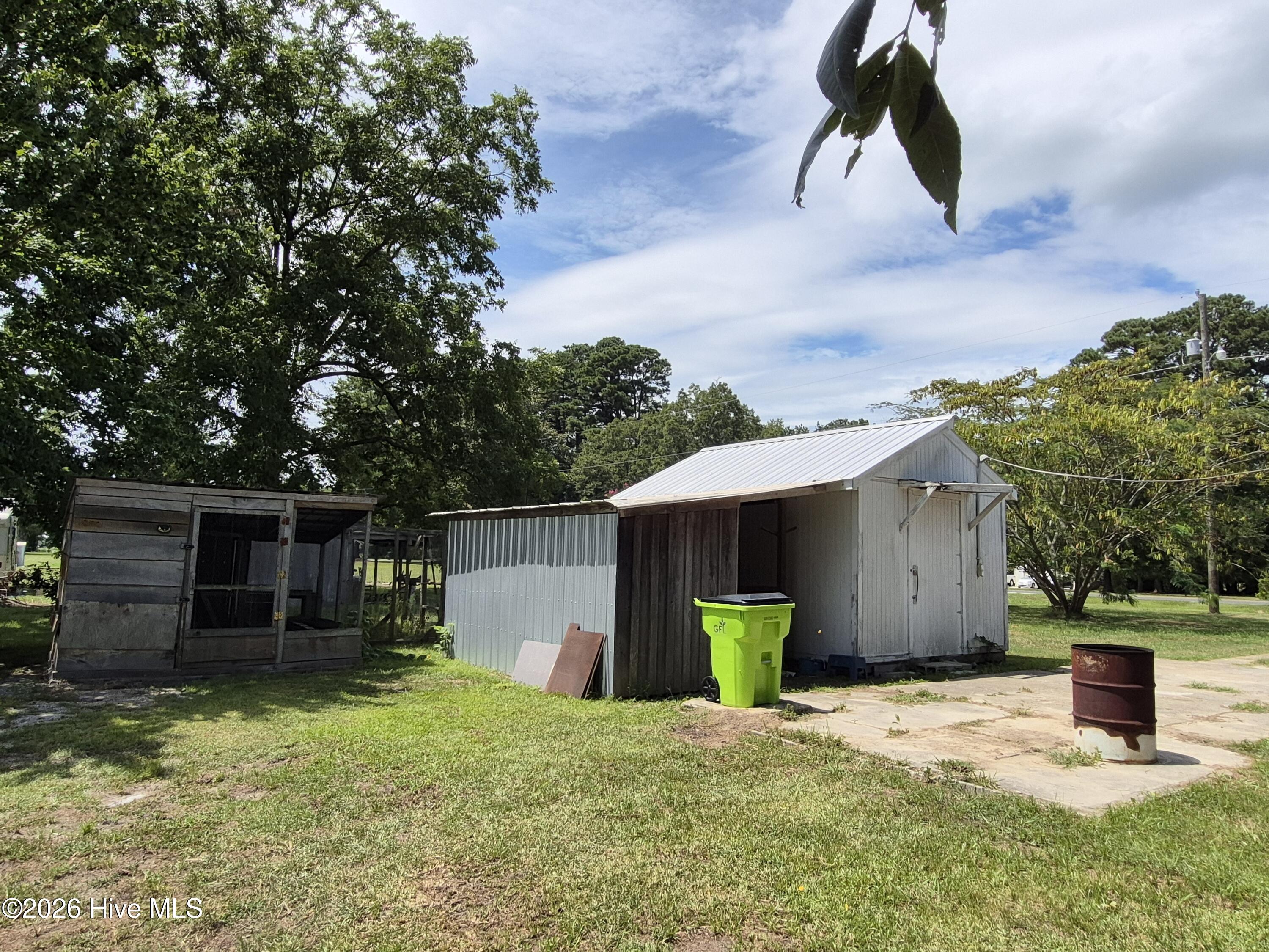 2735 Wilmar Road Vanceboro, NC 28586 - Photo 32 of 34 Shed
