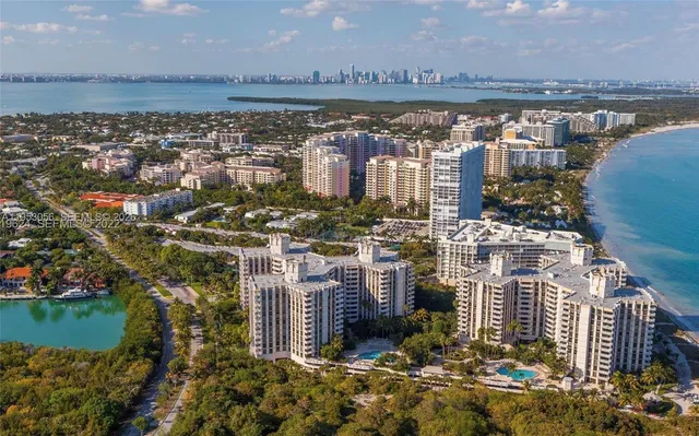 $5,500 | 1111 Crandon Boulevard, Unit A706, Key Biscayne, FL 33149