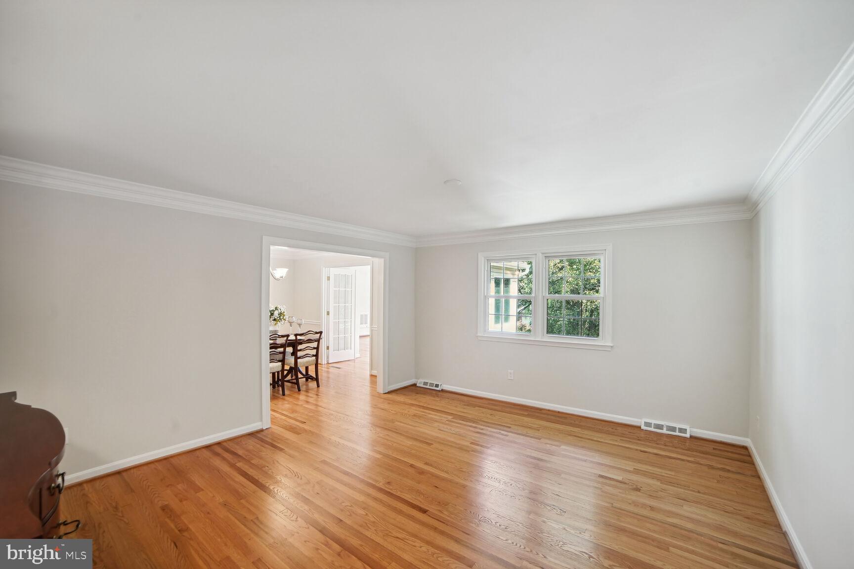 2551 North Farm Road Ellicott City, MD 21042 - Photo 8 of 31 Perfect for entertaining large groups.