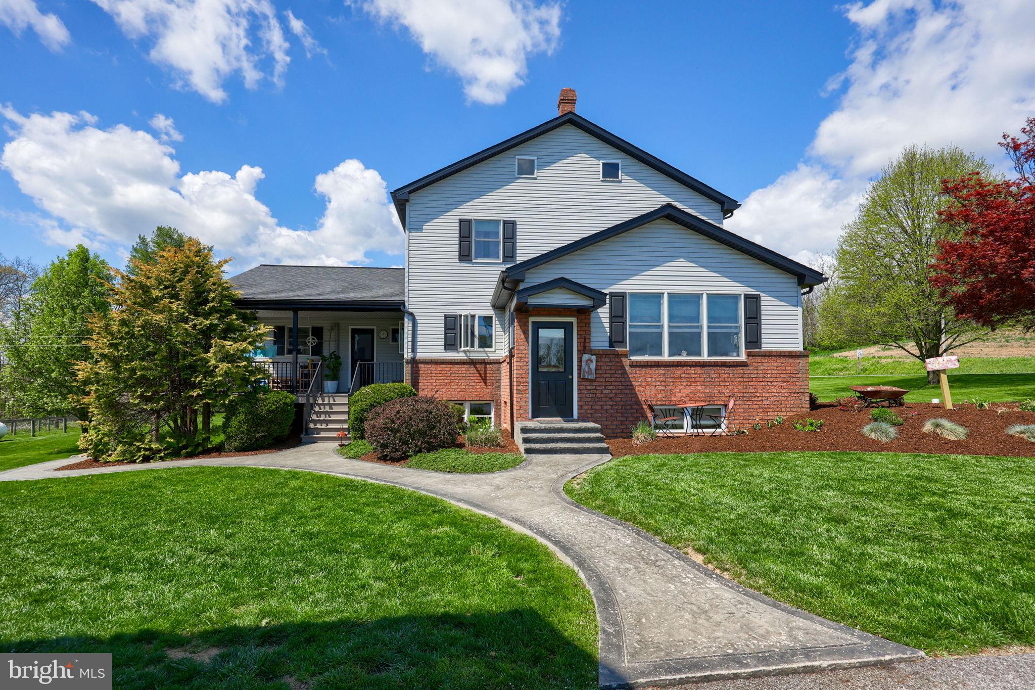 480 Jacobs Road Narvon, PA 17555 - Photo 12 of 90 a front view of a house with garden