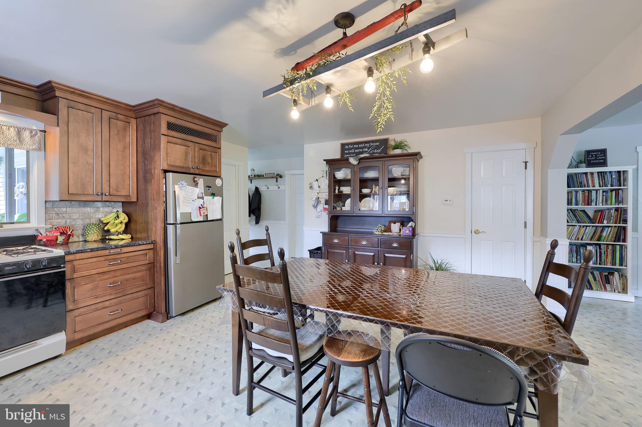 480 Jacobs Road Narvon, PA 17555 - Photo 23 of 90 Charming kitchen with rustic elegance.