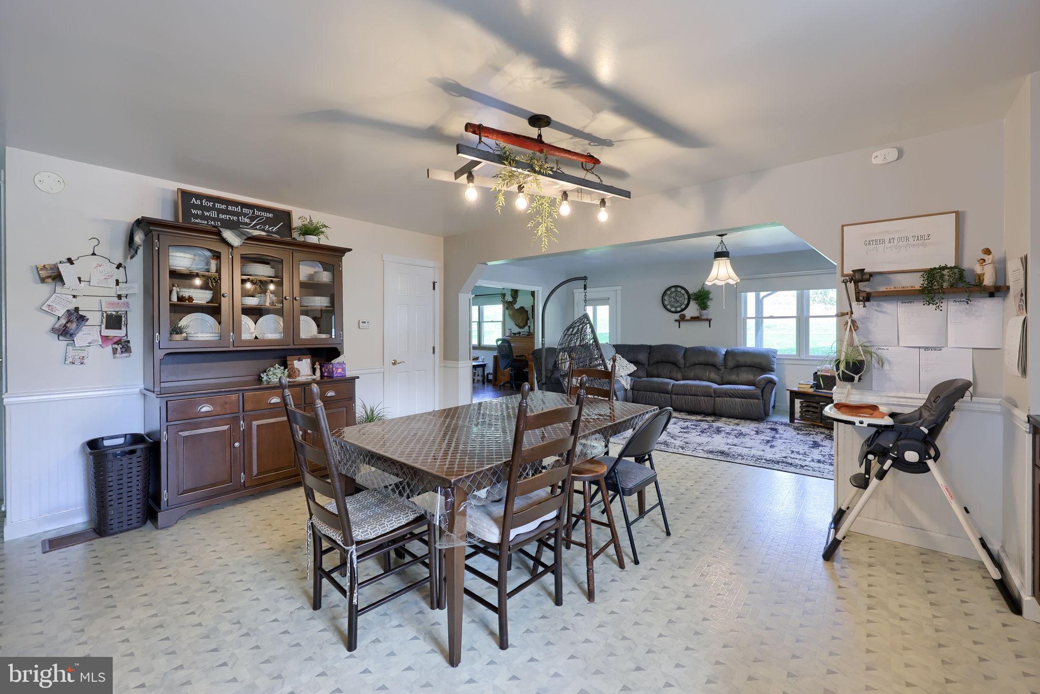 480 Jacobs Road Narvon, PA 17555 - Photo 25 of 90 a view of a dining room with furniture