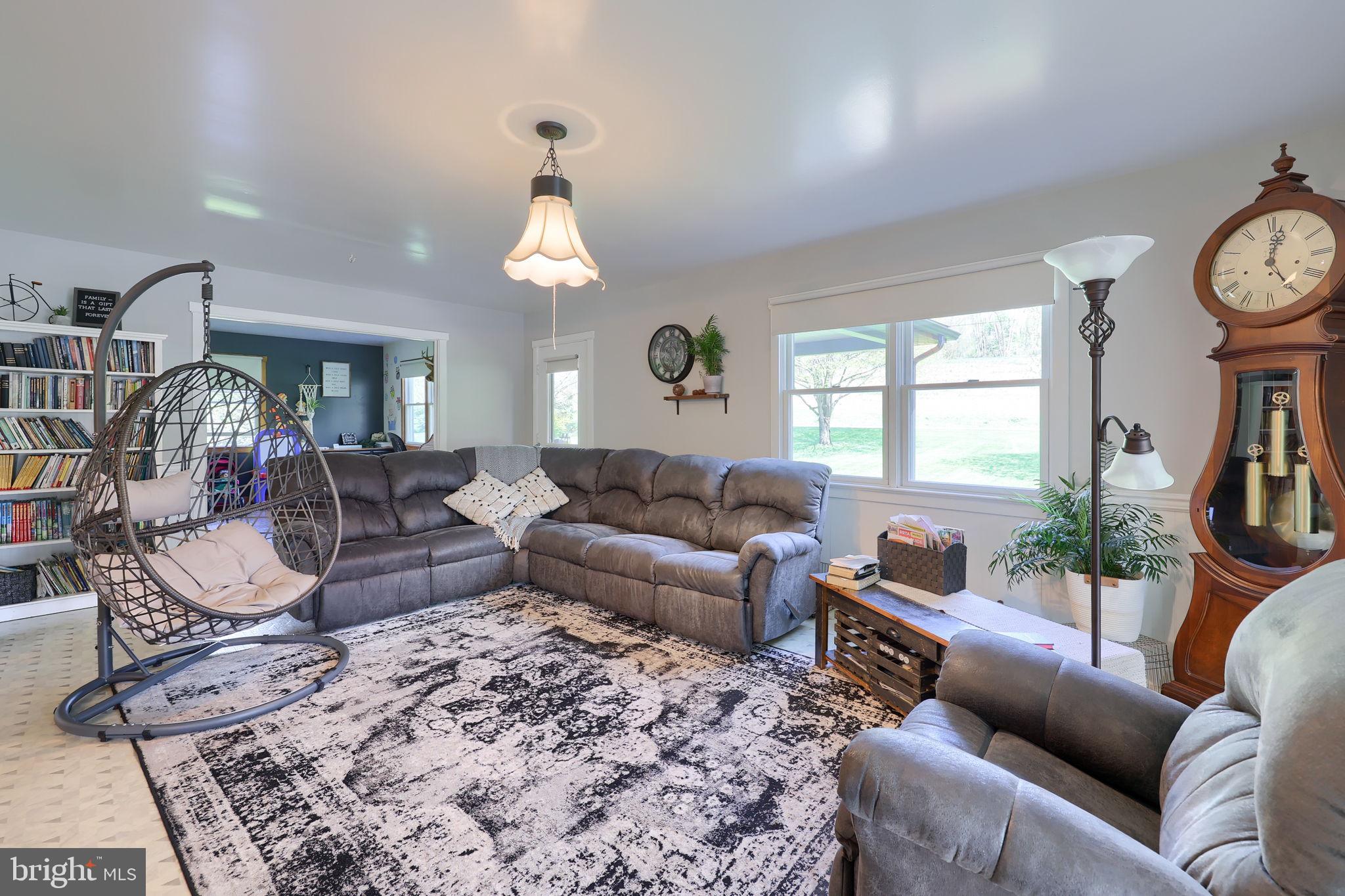 480 Jacobs Road Narvon, PA 17555 - Photo 26 of 90 Cozy living space with natural light.