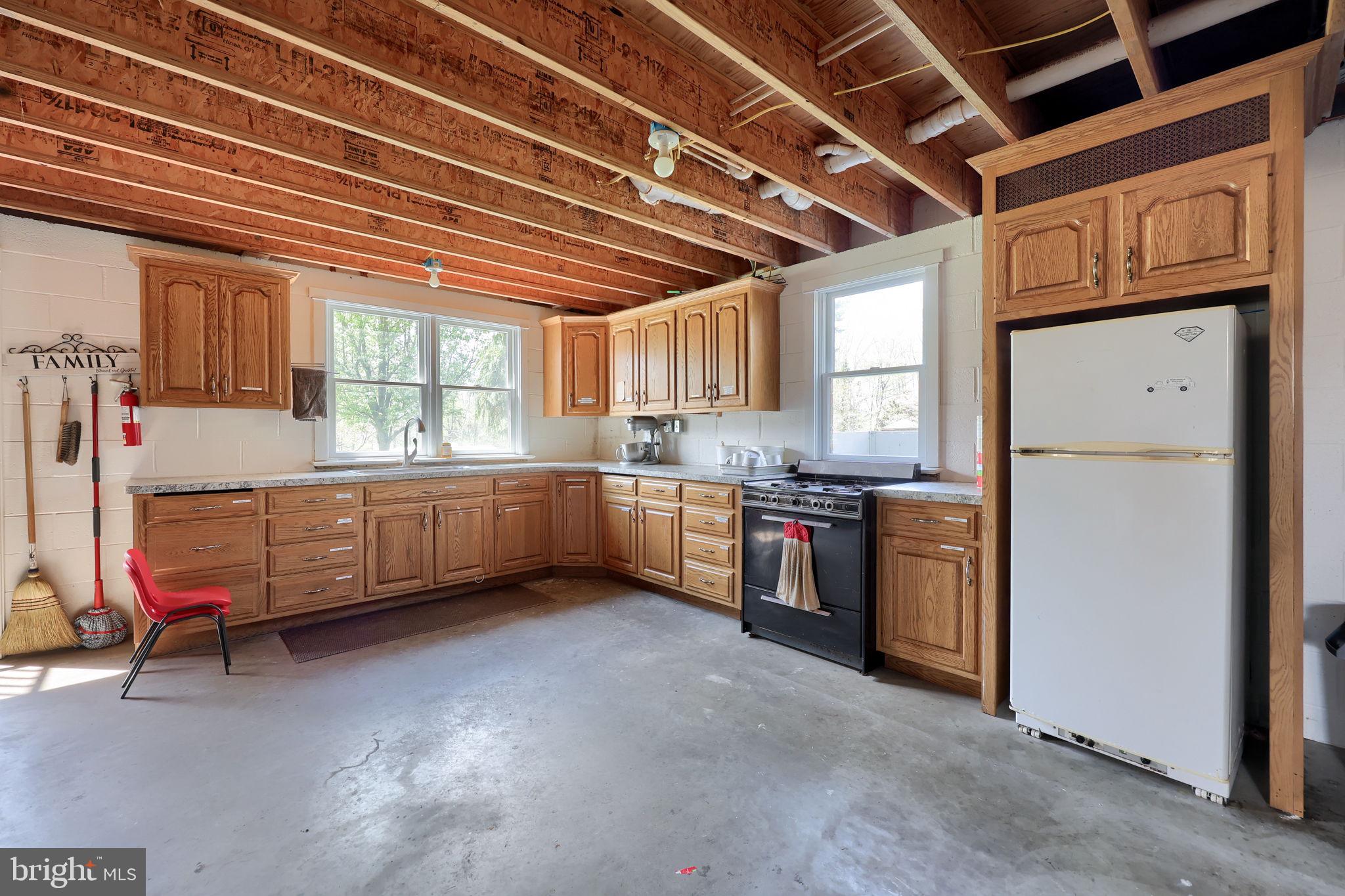 480 Jacobs Road Narvon, PA 17555 - Photo 50 of 90 Spacious kitchen with rustic charm.