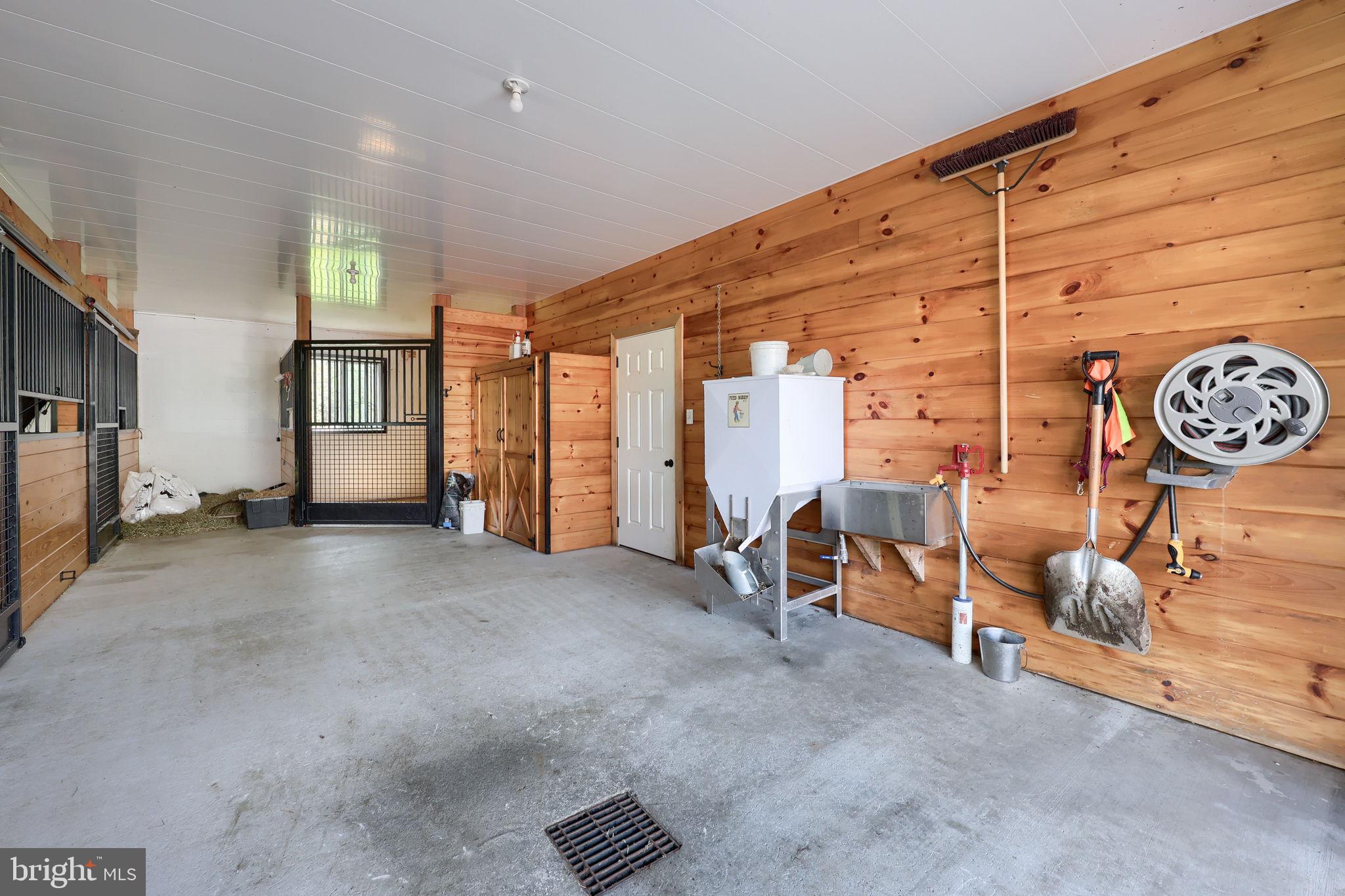 480 Jacobs Road Narvon, PA 17555 - Photo 66 of 90 Spacious equestrian facility interior.