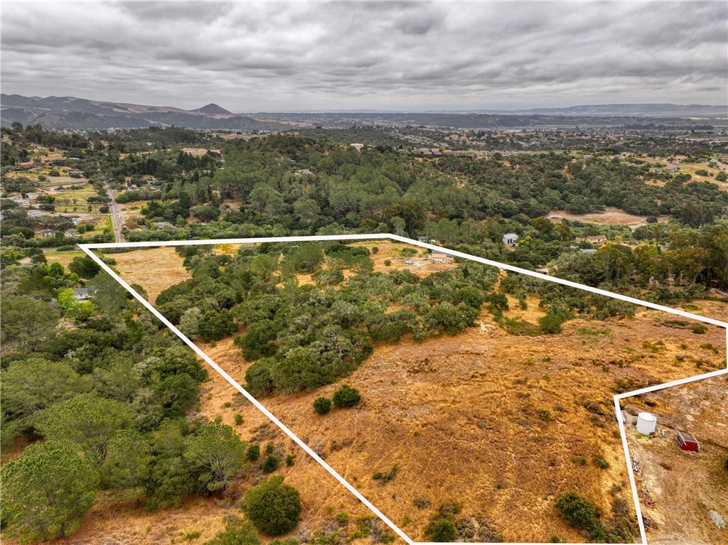 979 Noyes Road Arroyo Grande, CA 93420 - Photo 3 of 33