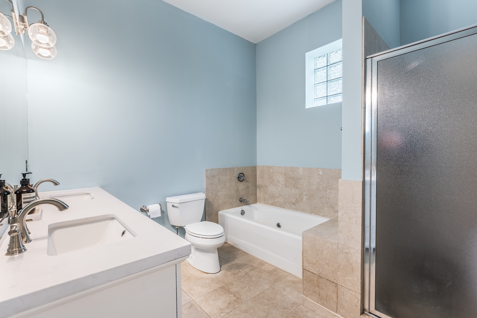 2001 West Addison Street, Unit 3E Chicago, IL 60618 - Photo 14 of 21