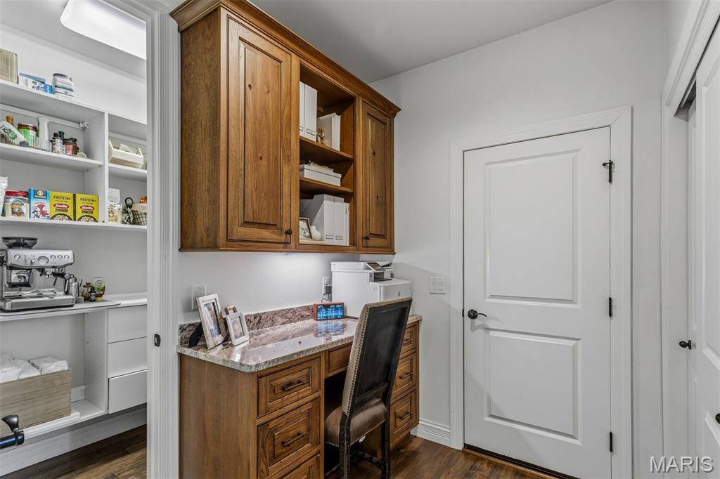 12854 Goodson Road St. Louis, MO 63131 - Photo 31 of 66
