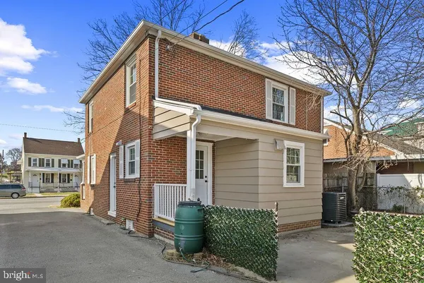 $324,999 | 832 Maryland Avenue, Hagerstown, MD 21740