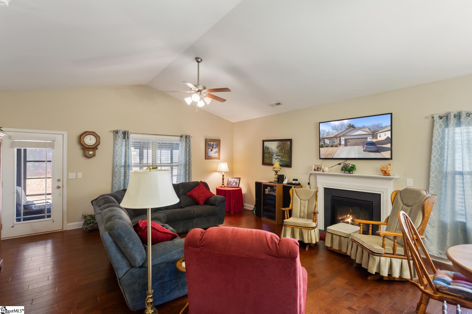 301 Linden Hall Lane Easley, SC 29640 - Photo 3 of 40