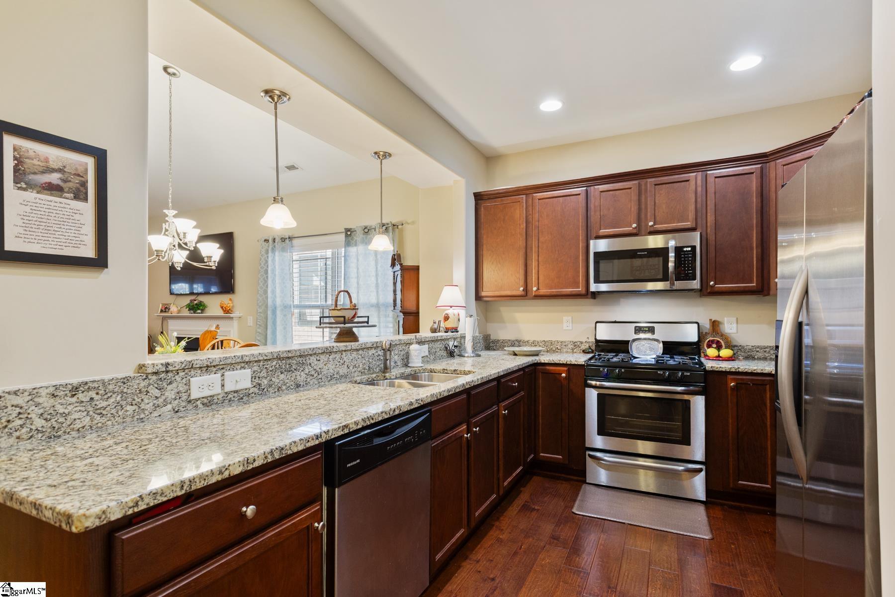 301 Linden Hall Lane Easley, SC 29640 - Photo 9 of 40