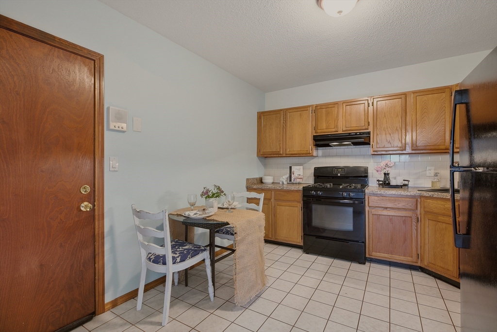 3636 North Main Street, Unit 12 Fall River, MA 02720 - Photo 5 of 21