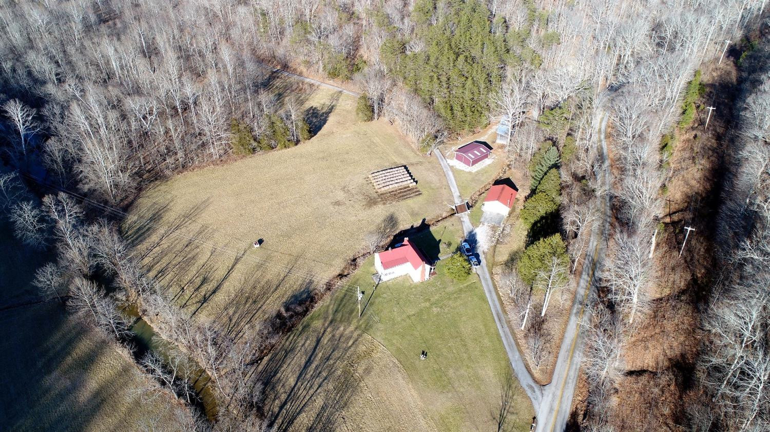 25 Morefield Road Ravenna, KY 40472 - Photo 12 of 60 Immaculate!