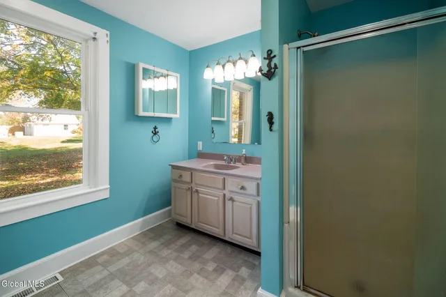 $325,000 | 16 Clum Road, Pittstown, NY 12094