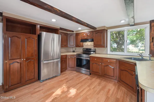 $325,000 | 16 Clum Road, Pittstown, NY 12094