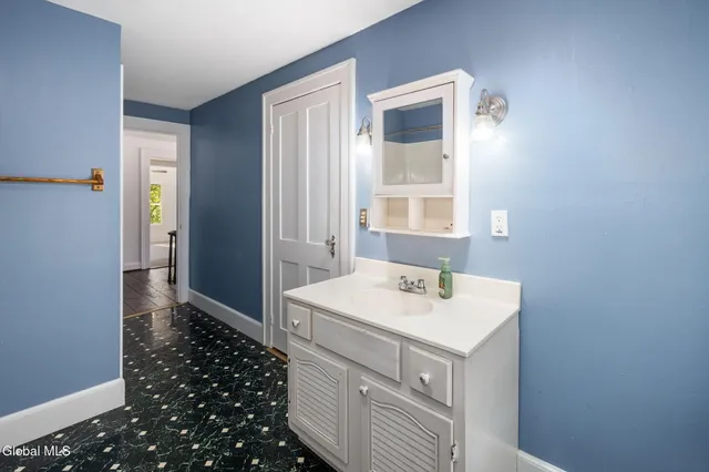 $325,000 | 16 Clum Road, Pittstown, NY 12094