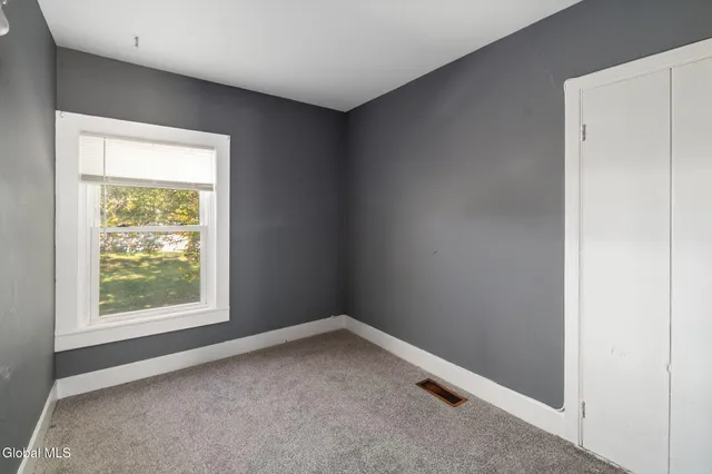 $325,000 | 16 Clum Road, Pittstown, NY 12094