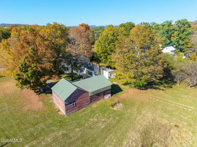 $325,000 | 16 Clum Road, Pittstown, NY 12094