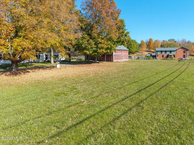 $325,000 | 16 Clum Road, Pittstown, NY 12094