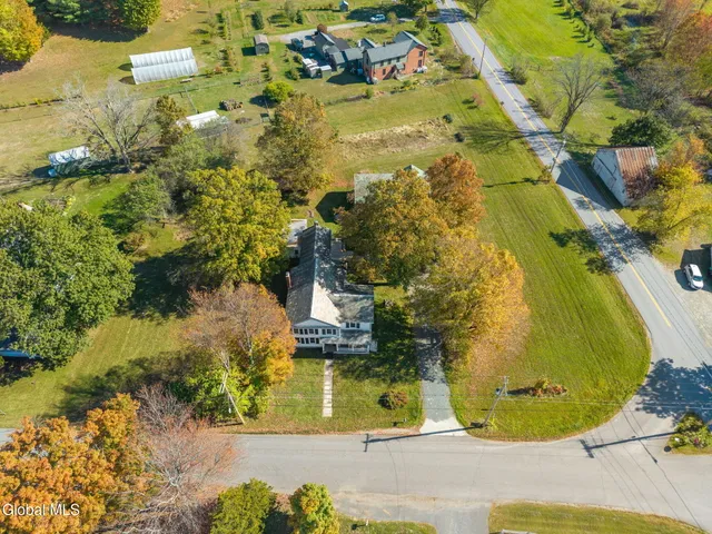 $325,000 | 16 Clum Road, Pittstown, NY 12094