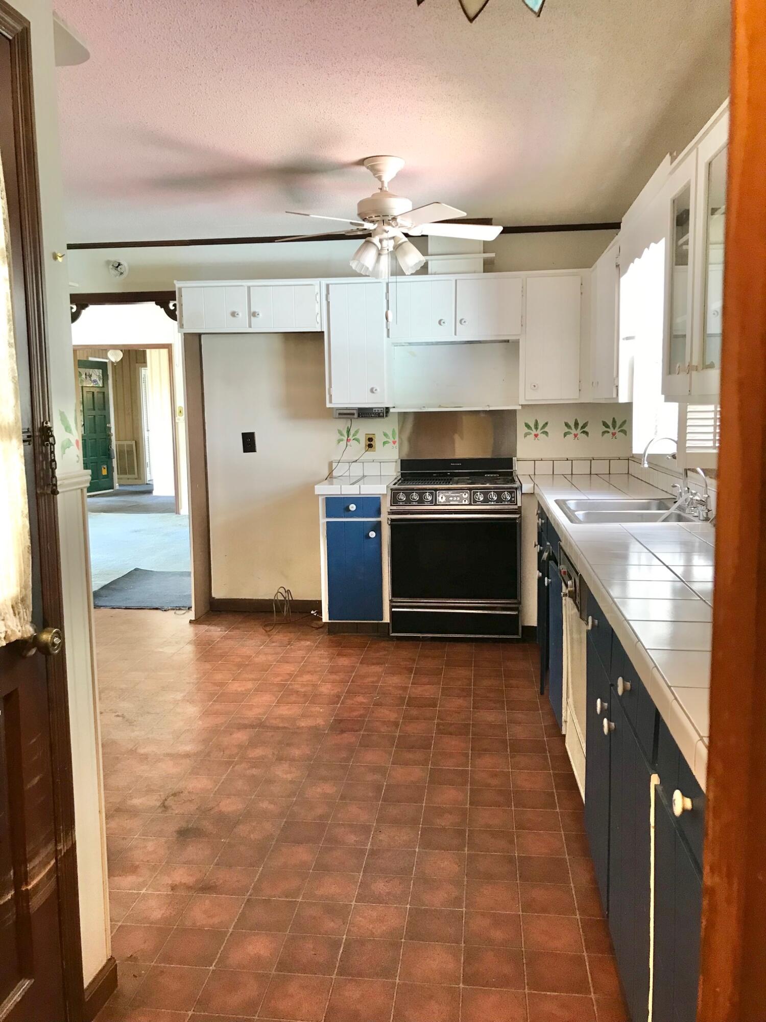 313 Springhill Drive Northeast Cleveland, TN 37312 - Photo 11 of 36 IMG_3163