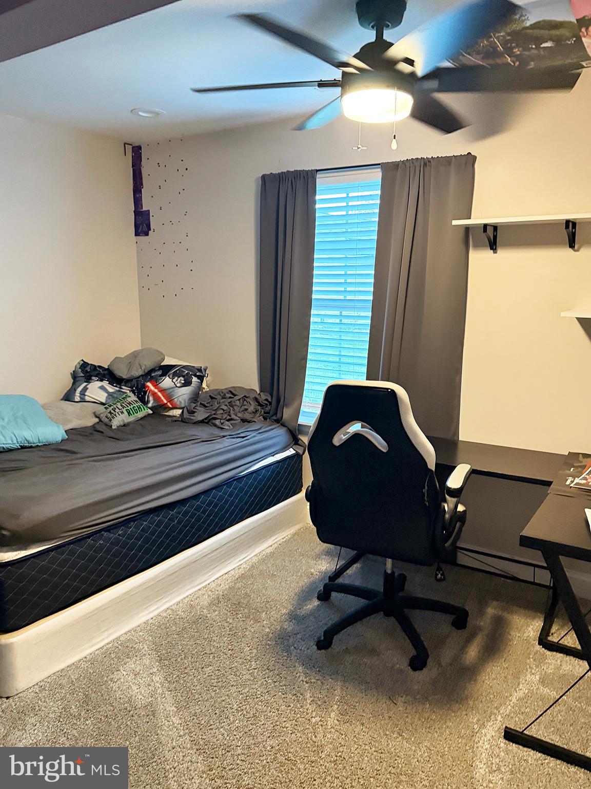 4 Fireside Circle Columbus, NJ 08022 - Photo 8 of 15 a room with furniture and window