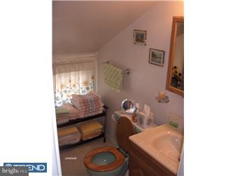 32 Goldengate Road Levittown, PA 19057 - Photo 10 of 12 Bathroom