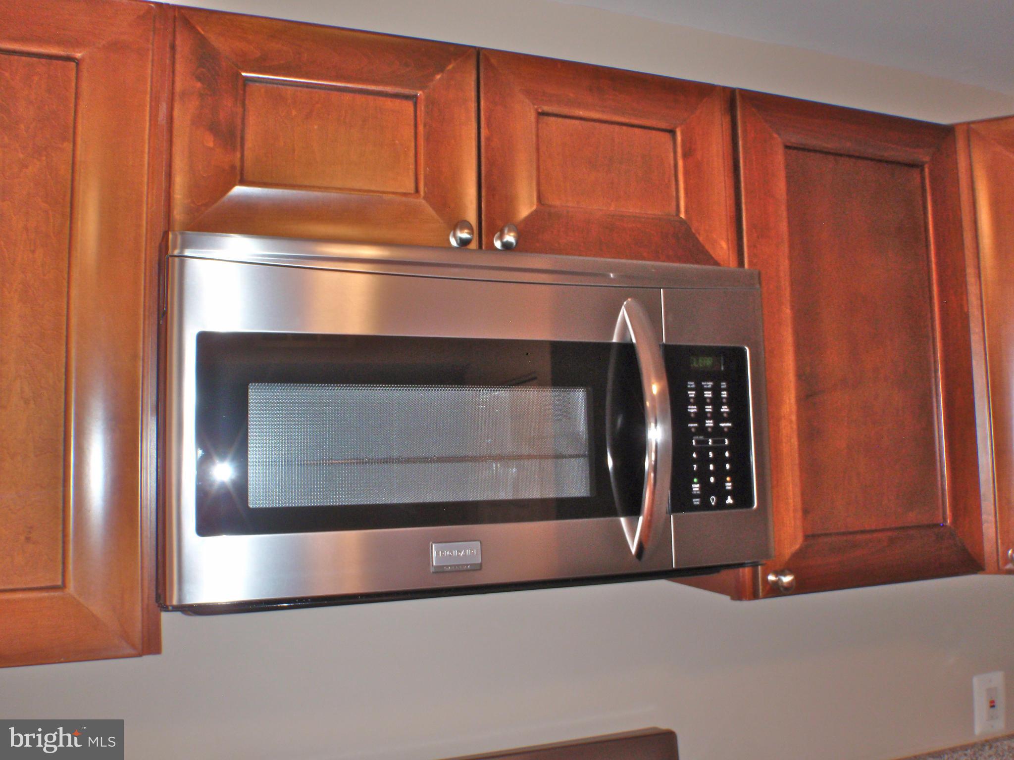 5017 7th Road South, Unit 202 Arlington, VA 22204 - Photo 17 of 26 Kitchen