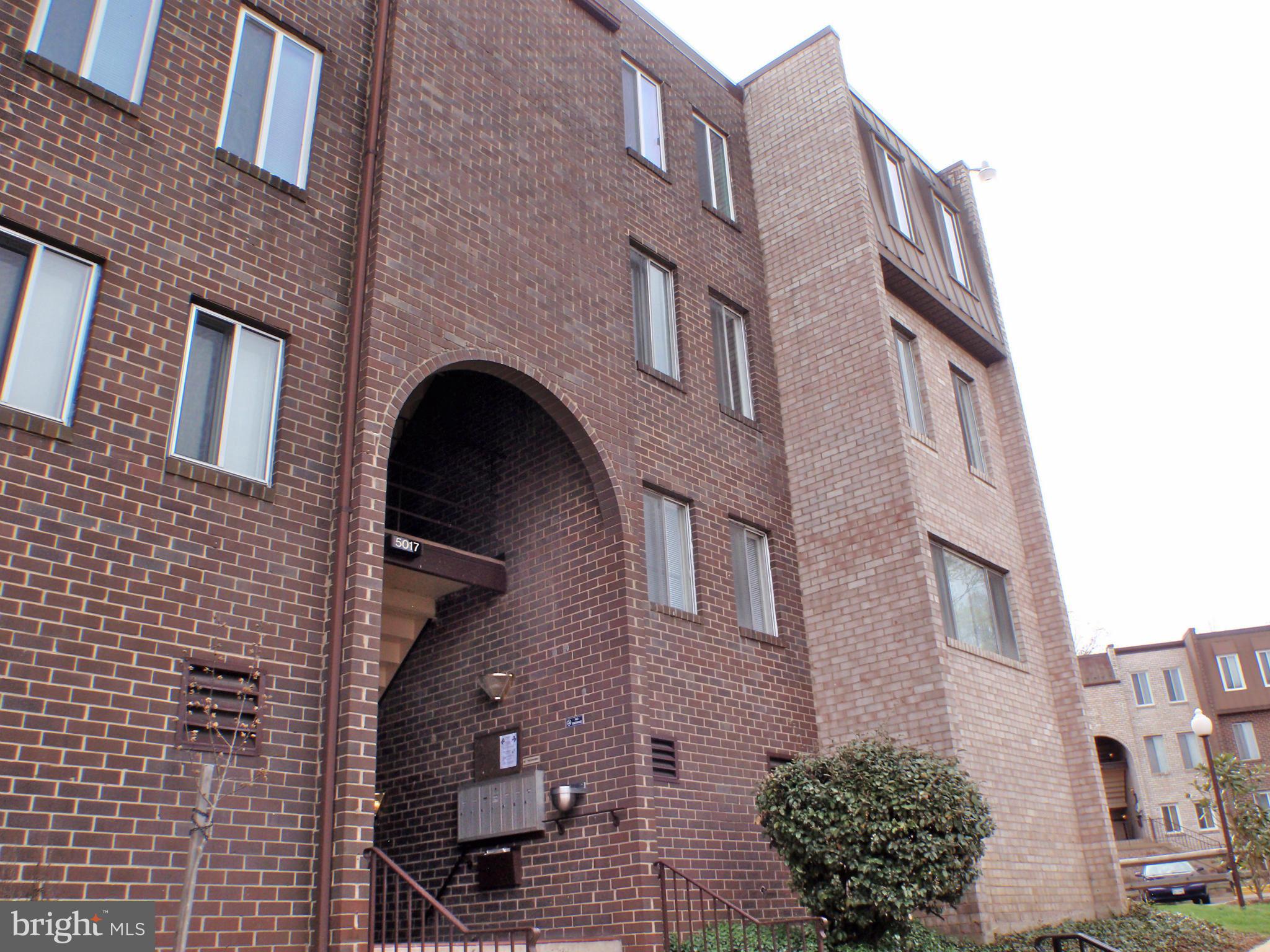 5017 7th Road South, Unit 202 Arlington, VA 22204 - Photo 26 of 26 Exterior (Front)