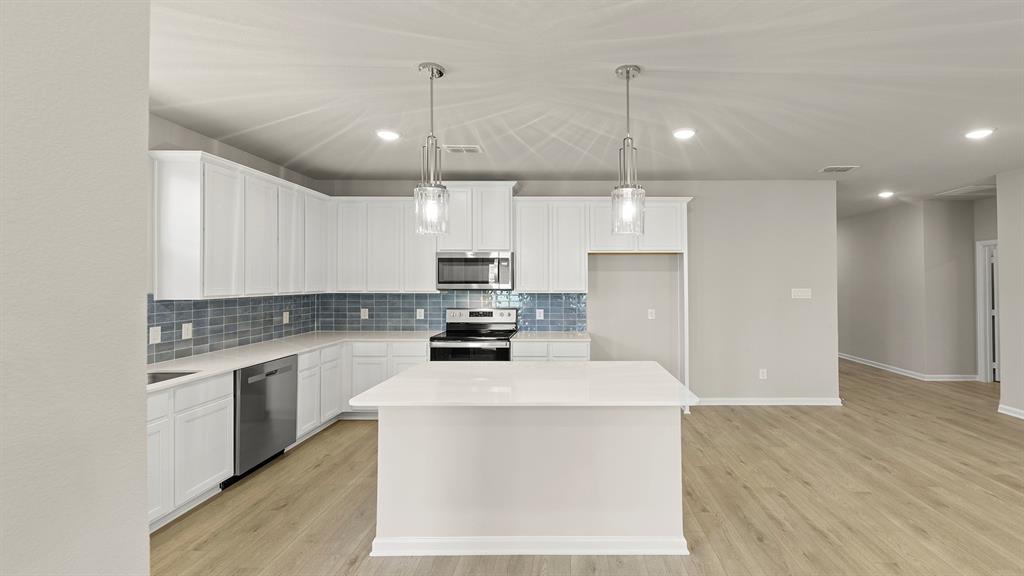 2544 Three Bars Lane Anna, TX 75409 - Photo 3 of 29 08. 2544 Three Bars - Kitchen