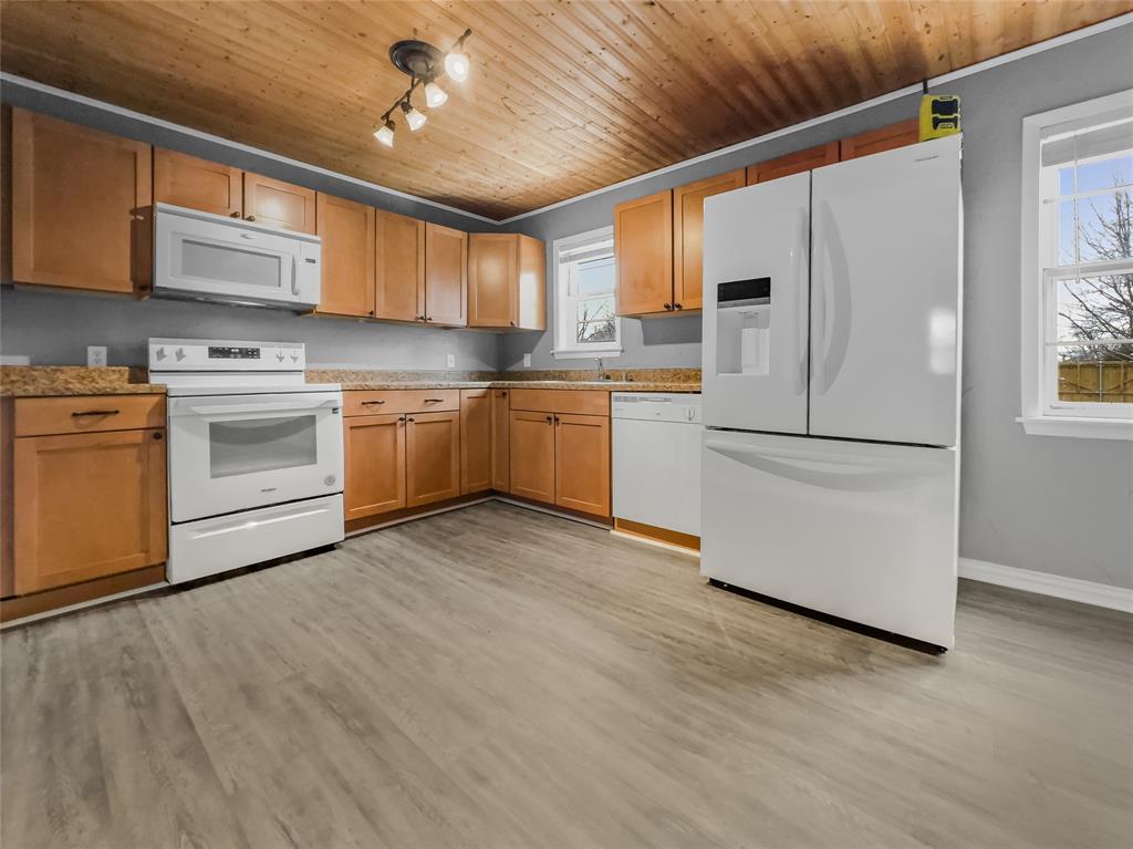 208 West County Line Road Royse City, TX 75189 - Photo 4 of 14