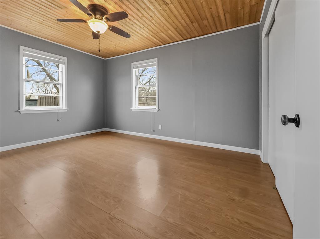 208 West County Line Road Royse City, TX 75189 - Photo 6 of 14 Large bedrooms with wood floors