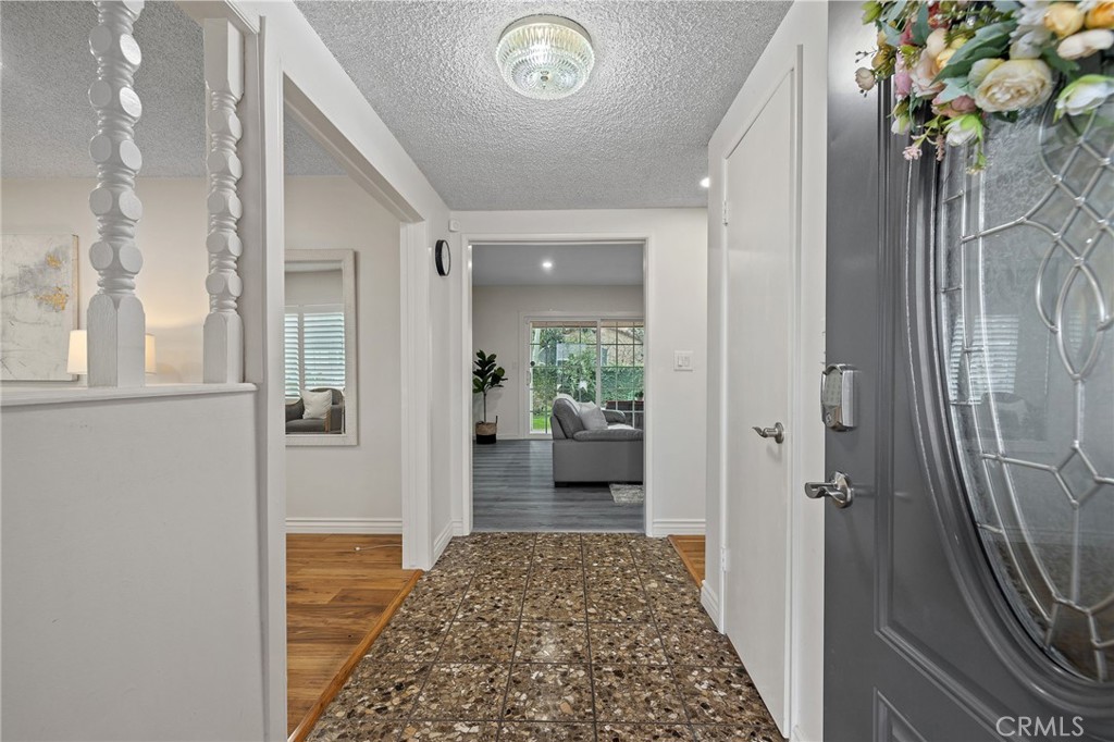 7456 Corey Street Downey, CA 90242 - Photo 4 of 52