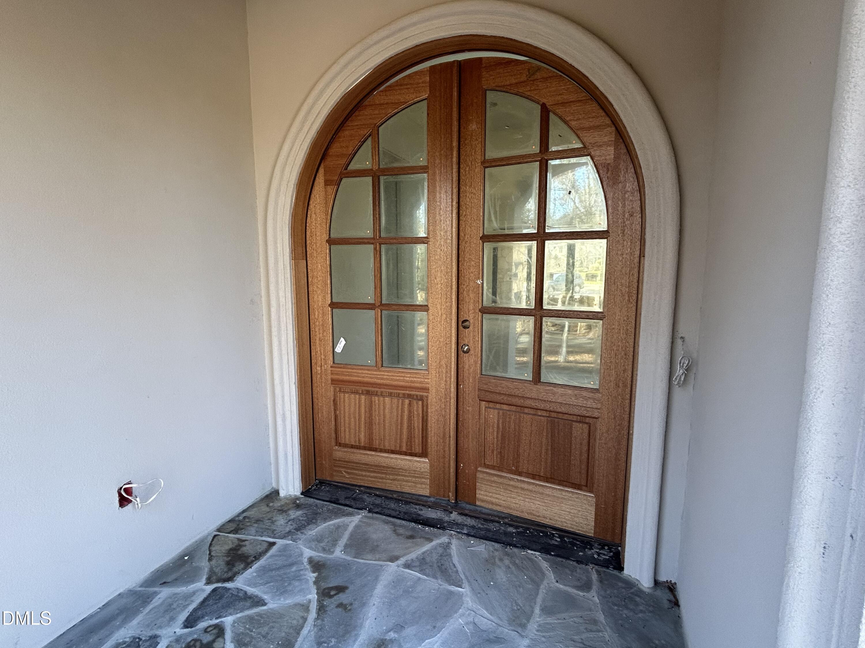 105 Edenburgh Road Raleigh, NC 27608 - Photo 6 of 26 a view of an entryway with a door