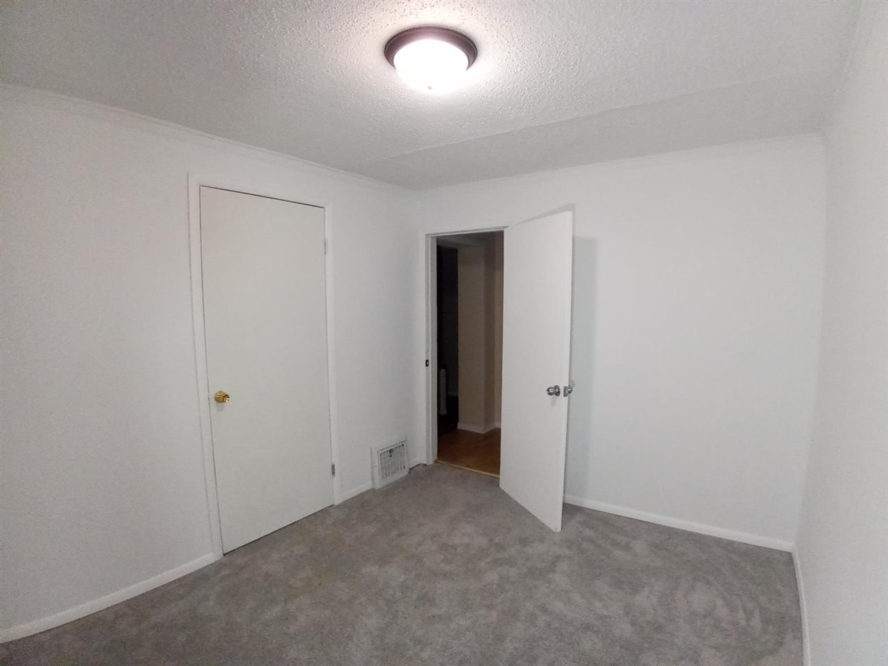 602 Fitzhugh Street Bay City, MI 48708 - Photo 12 of 35