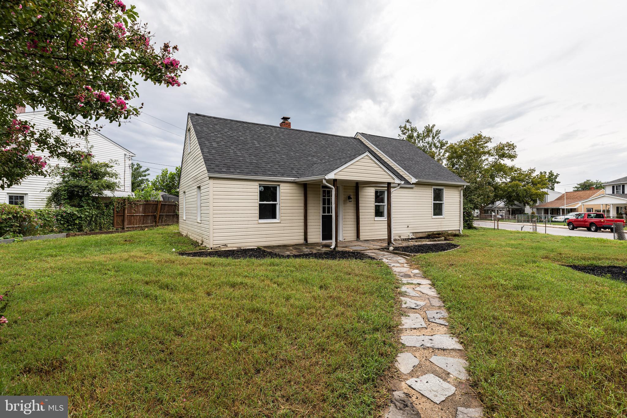 7700 Fairgreen Road Baltimore, MD 21222 - Photo 2 of 31