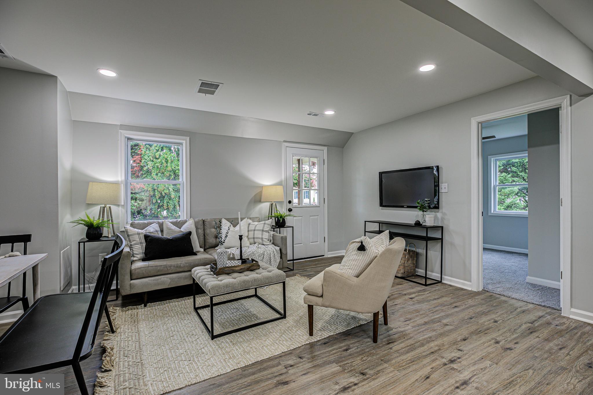 7700 Fairgreen Road Baltimore, MD 21222 - Photo 4 of 31