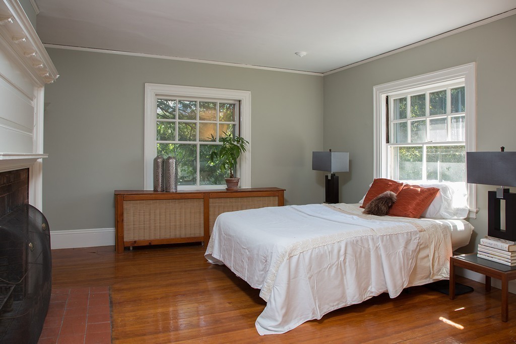 165 Rawson Road Brookline, MA 02445 - Photo 7 of 10