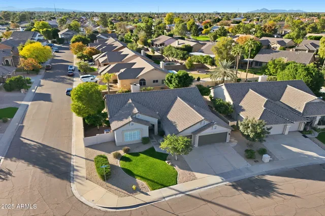 $675,000 | 804 North Jamaica Way, Gilbert, AZ 85234