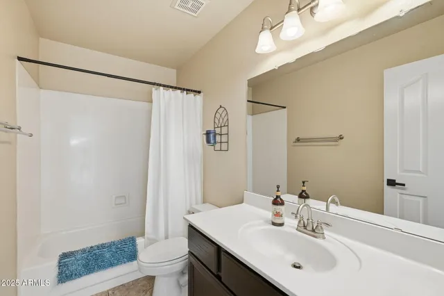 $675,000 | 804 North Jamaica Way, Gilbert, AZ 85234