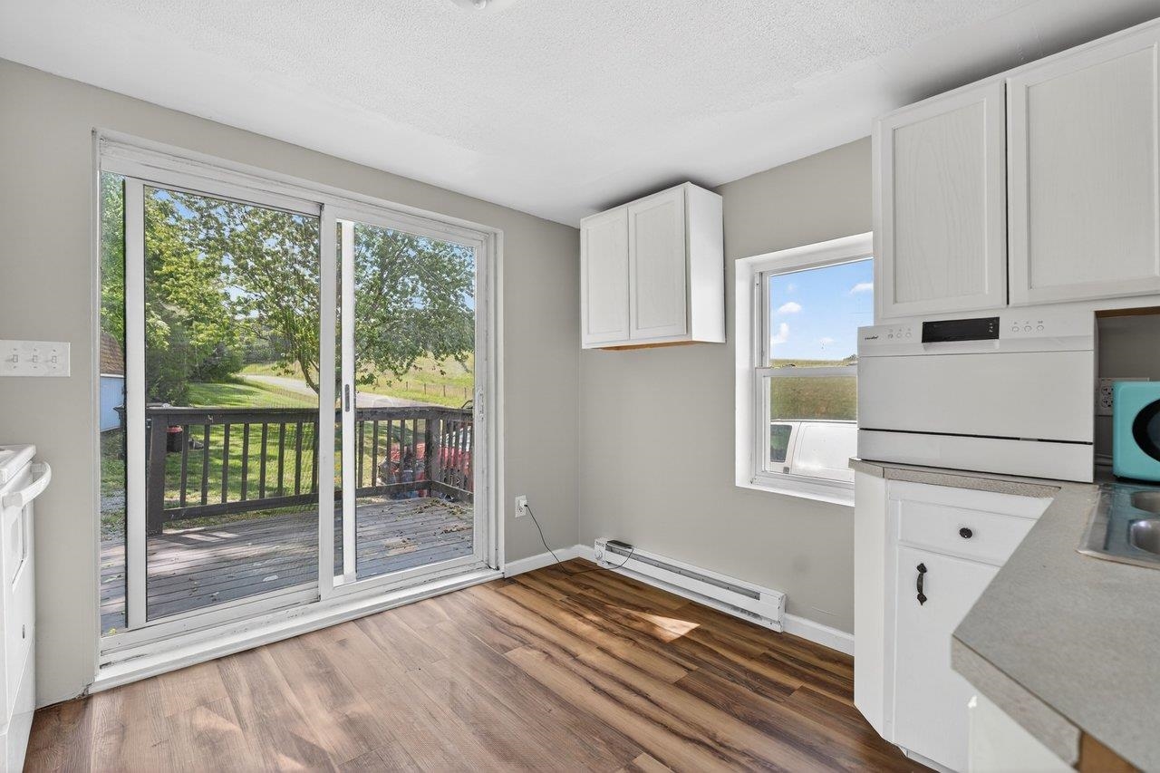 406 Hewitt Road Swoope, VA 24479 - Photo 9 of 49