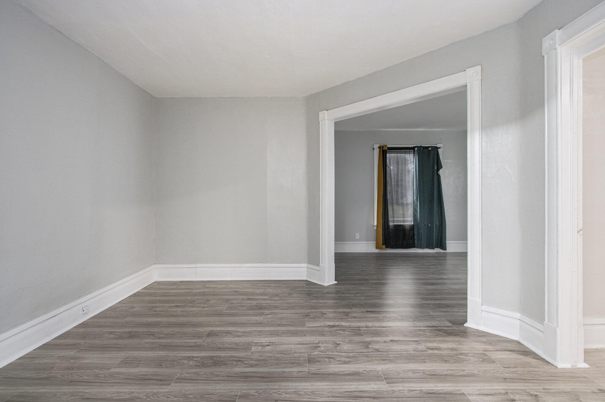 596 Superior Street Benton Harbor, MI 49022 - Photo 4 of 18 004_img_3650_44