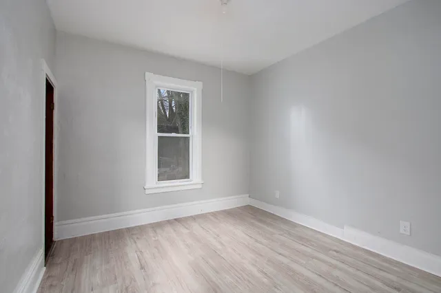 $160,000 | 596 Superior Street, Benton Harbor, MI 49022