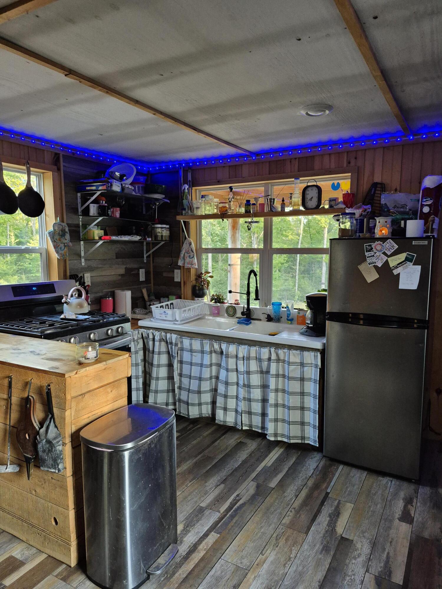 284 Pd Road Sherman, ME 04776 - Photo 7 of 29 20250827_182726