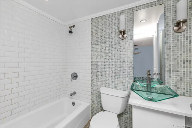 $1,580,000 | 61-23 165th Street | Flushing Heights