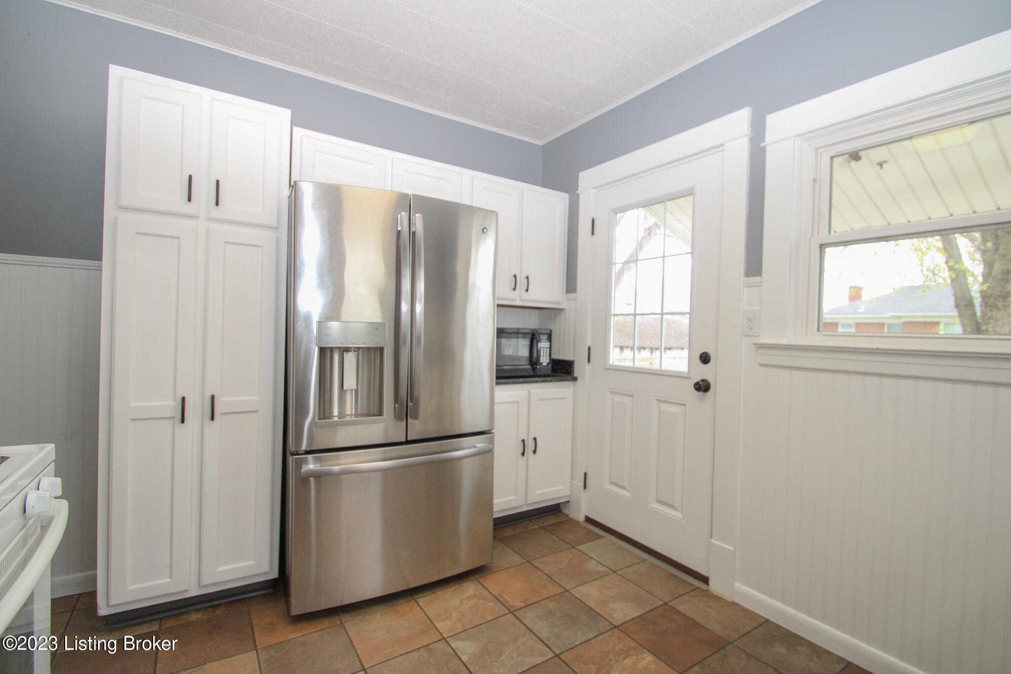 844 Reading Road Louisville, KY 40217 - Photo 6 of 28 IMG_3577